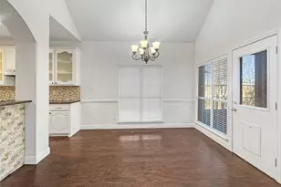 2831 Kate Ln, Grand Prairie, TX 75052 - Photo 14