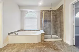 2831 Kate Ln, Grand Prairie, TX 75052 - Photo 18