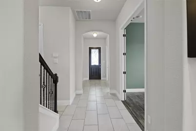 7203 Fallen Crest Lane, Arlington, TX 76001 - Photo 10