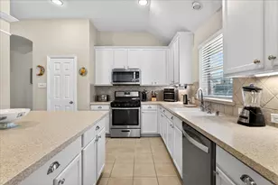 1709 Ringtail Dr, Little Elm, TX 75068 - Photo 16