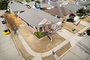 1709 Ringtail Dr, Little Elm, TX 75068 - Photo 32