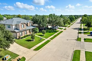 1917 Belmont Park Dr, Denton, TX 76210 - Photo 36