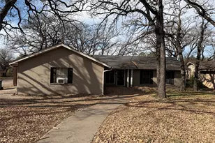 1412 Oxford St, Arlington, TX 76013 - Photo 1