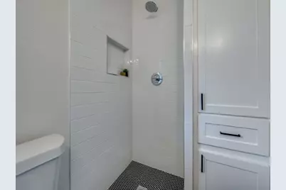 3406 Springwood Lane, Dallas, TX 75233 - Photo 32