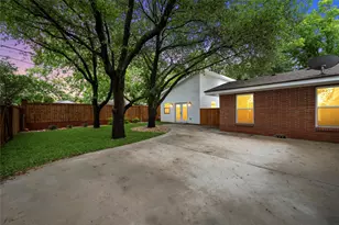 2625 Old Oaks Dr, Waco, TX 76710 - Photo 28