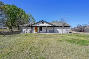 2003 Cartwright Dr, Sachse, TX 75048 - Photo 2