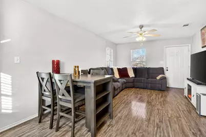 1001 S 4th Street, Bonham, TX 75418 - Photo 8