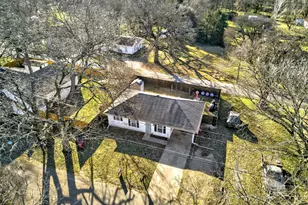 1001 S 4th St, Bonham, TX 75418 - Photo 26