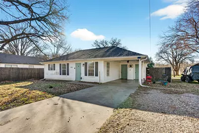 1001 S 4th Street, Bonham, TX 75418 - Photo 1