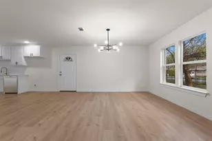 8124 Burroaks Dr, Dallas, TX 75217 - Photo 8