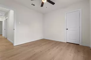 8124 Burroaks Dr, Dallas, TX 75217 - Photo 26