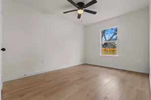 8124 Burroaks Dr, Dallas, TX 75217 - Photo 20