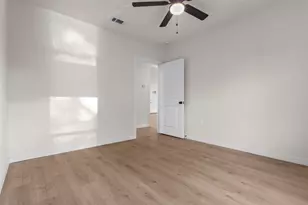 8124 Burroaks Dr, Dallas, TX 75217 - Photo 24