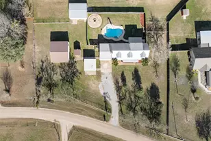 398 Bluebonnett Ln, Lorena, TX 76655 - Photo 36
