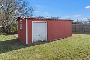 398 Bluebonnett Ln, Lorena, TX 76655 - Photo 38