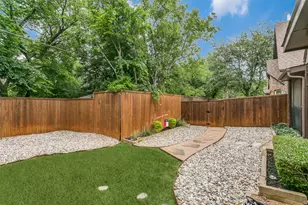 223 Wood St, Grapevine, TX 76051 - Photo 30