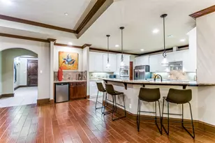 223 Wood St, Grapevine, TX 76051 - Photo 10