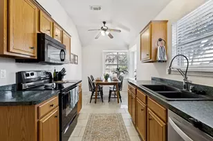 906 Park Row Cir, McKinney, TX 75072 - Photo 10