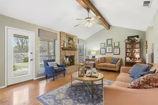 503 Shady Grove Dr, Granbury, TX 76049 - Photo 8