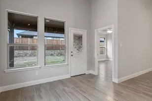 11229 Treehouse Trl, Justin, TX 76247 - Photo 10