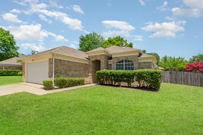 3602 Creekstone Court, McKinney, TX 75071 - Photo 2