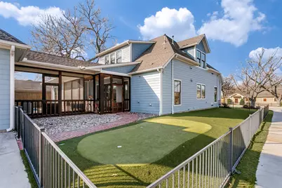 303 S Dooley Street, Grapevine, TX 76051 - Photo 32