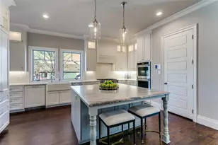 303 S Dooley St, Grapevine, TX 76051 - Photo 18