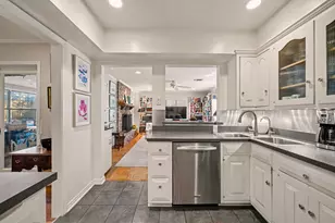 9620 Lakemont Dr, Dallas, TX 75220 - Photo 12