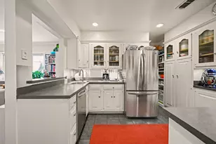 9620 Lakemont Dr, Dallas, TX 75220 - Photo 14