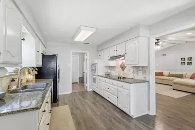 1705 Mayflower Drive, Richardson, TX 75081 - Photo 10