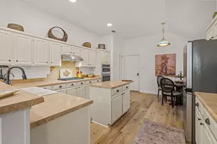 7909 Woodland Dr, North Richland Hills, TX 76182 - Photo 28