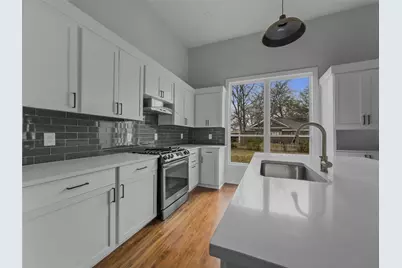 3906 Houston Street, Greenville, TX 75401 - Photo 4