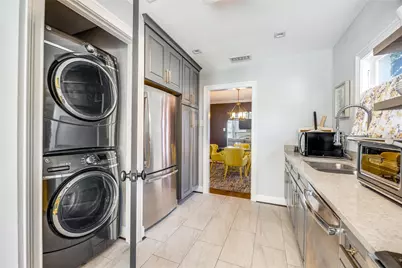 919 Stewart Drive, Dallas, TX 75208 - Photo 12