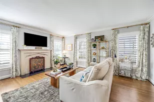 919 Stewart Dr, Dallas, TX 75208 - Photo 6