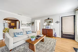 919 Stewart Dr, Dallas, TX 75208 - Photo 8