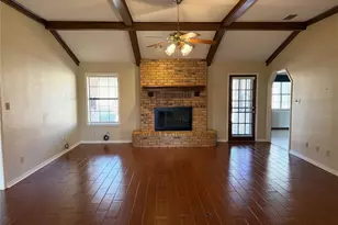 1124 Hillside Dr, Athens, TX 75751 - Photo 2