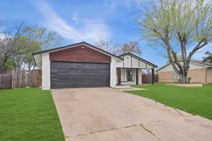 2579 Mossglen Dr, Dallas, TX 75227 - Photo 2