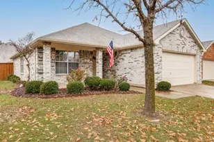 2001 Lake Trail Dr, Heartland, TX 75126 - Photo 1