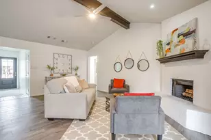 909 Jayellen Ct, Burleson, TX 76028 - Photo 6