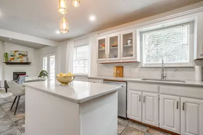 909 Jayellen Court, Burleson, TX 76028 - Photo 8