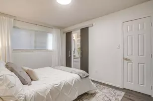 909 Jayellen Ct, Burleson, TX 76028 - Photo 16