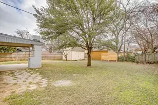 909 Jayellen Ct, Burleson, TX 76028 - Photo 26