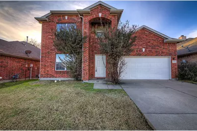 7302 Cresswell Drive, Arlington, TX 76001 - Photo 4