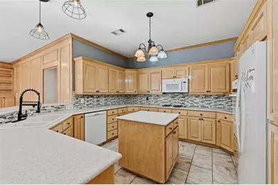 2210 Meadows Lane, Sherman, TX 75092 - Photo 8