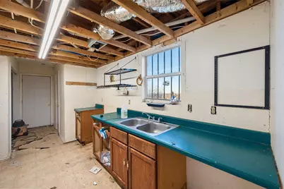 1014 SW County Road 3070, Purdon, TX 76679 - Photo 4