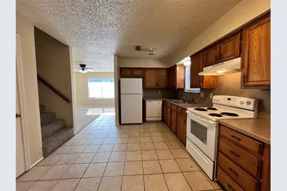 524 Strata Drive, Denton, TX 76201 - Photo 4