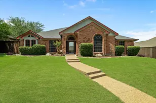 1405 Danube Ln, Plano, TX 75075 - Photo 1