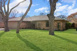 4720 Michelle Dr, Arlington, TX 76016 - Photo 2