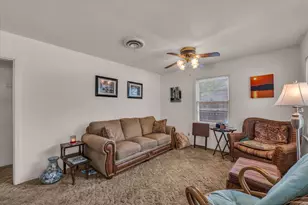 401 Ave I, Lacy Lakeview, TX 76705 - Photo 4