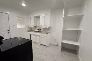 620 N Walnut St, Sherman, TX 75090 - Photo 6